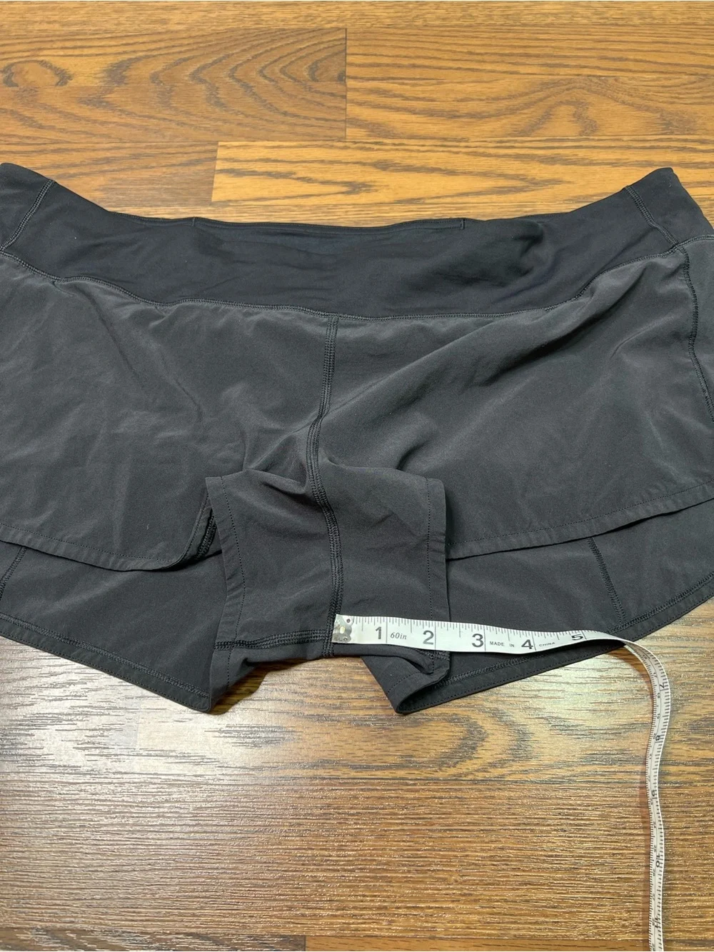 Lululemon Speed Up Low Rise running shorts size Women’s 14